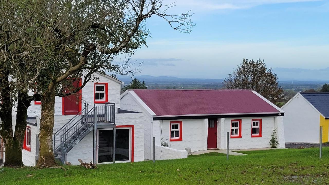 Tiernan'S Luxury Cottages Charlestown Exterior photo
