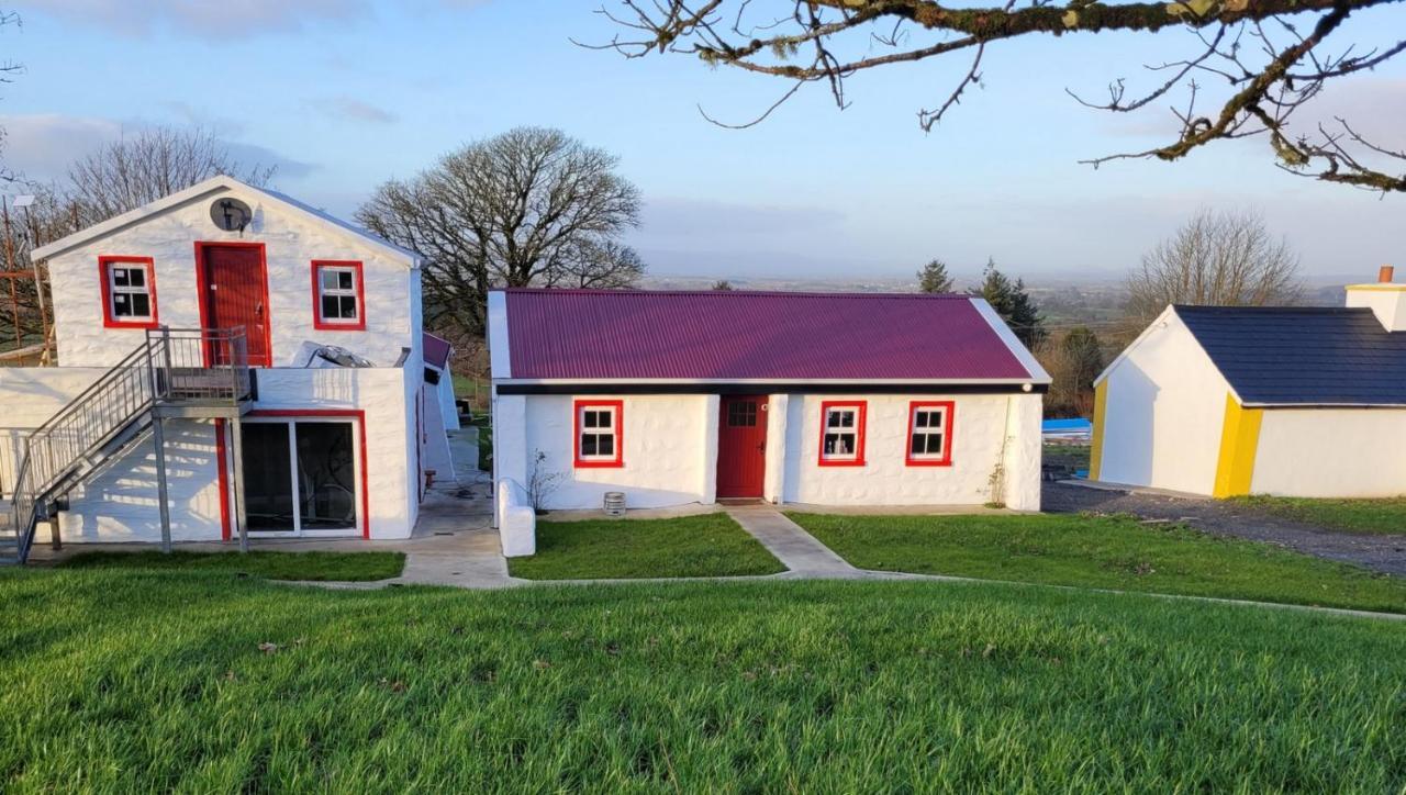 Tiernan'S Luxury Cottages Charlestown Exterior photo