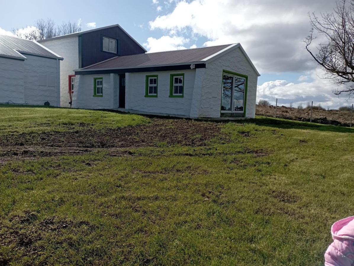 Tiernan'S Luxury Cottages Charlestown Exterior photo