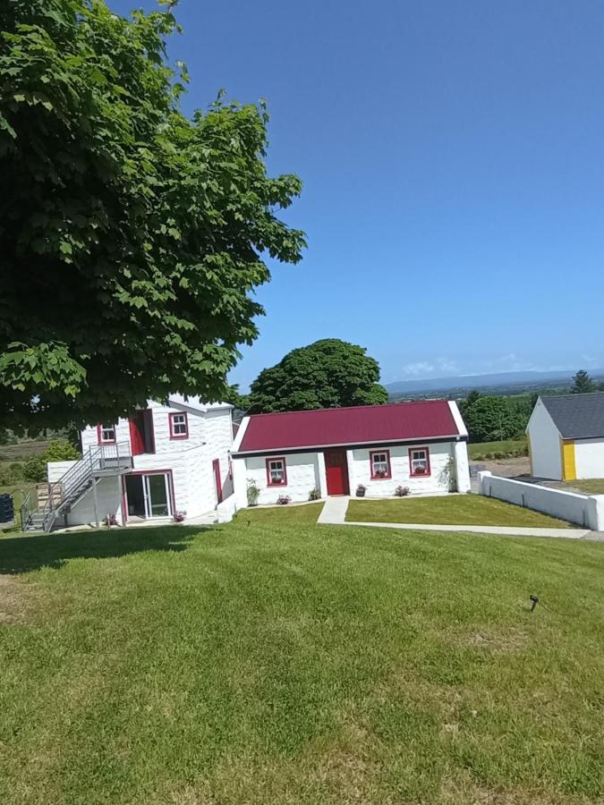 Tiernan'S Luxury Cottages Charlestown Exterior photo