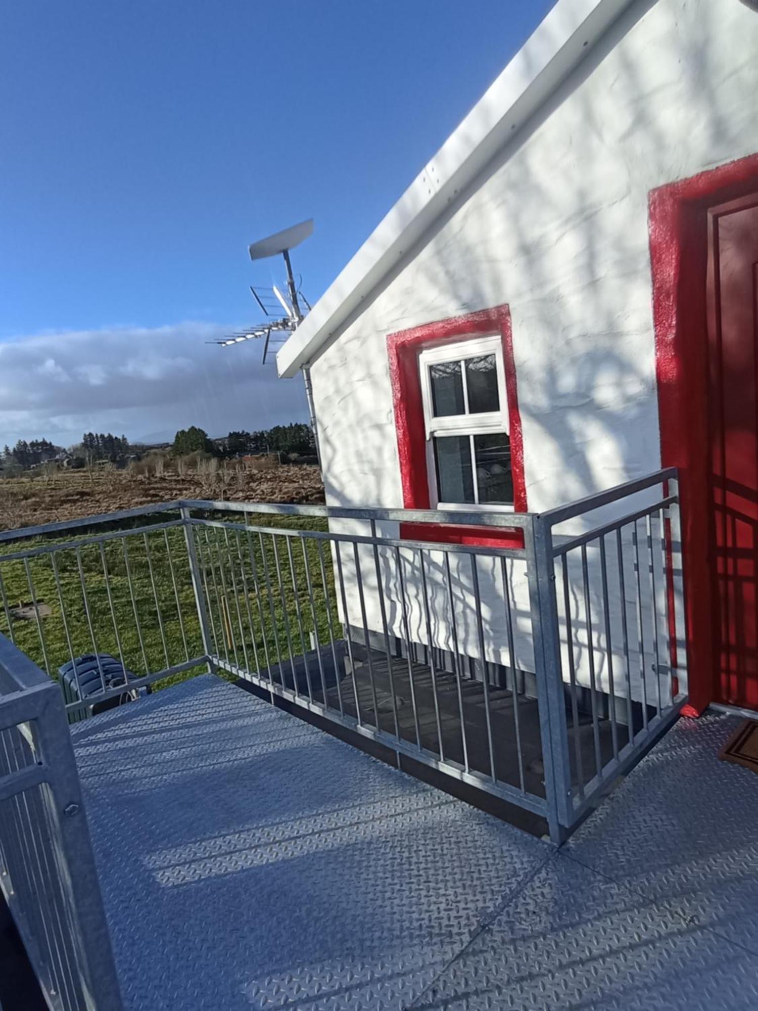 Tiernan'S Luxury Cottages Charlestown Exterior photo